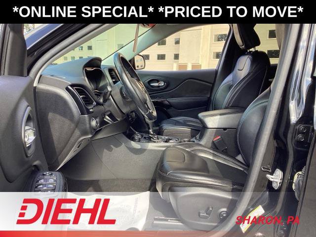 Used 2020 Jeep Cherokee Latitude Plus AWD/4WD image 22