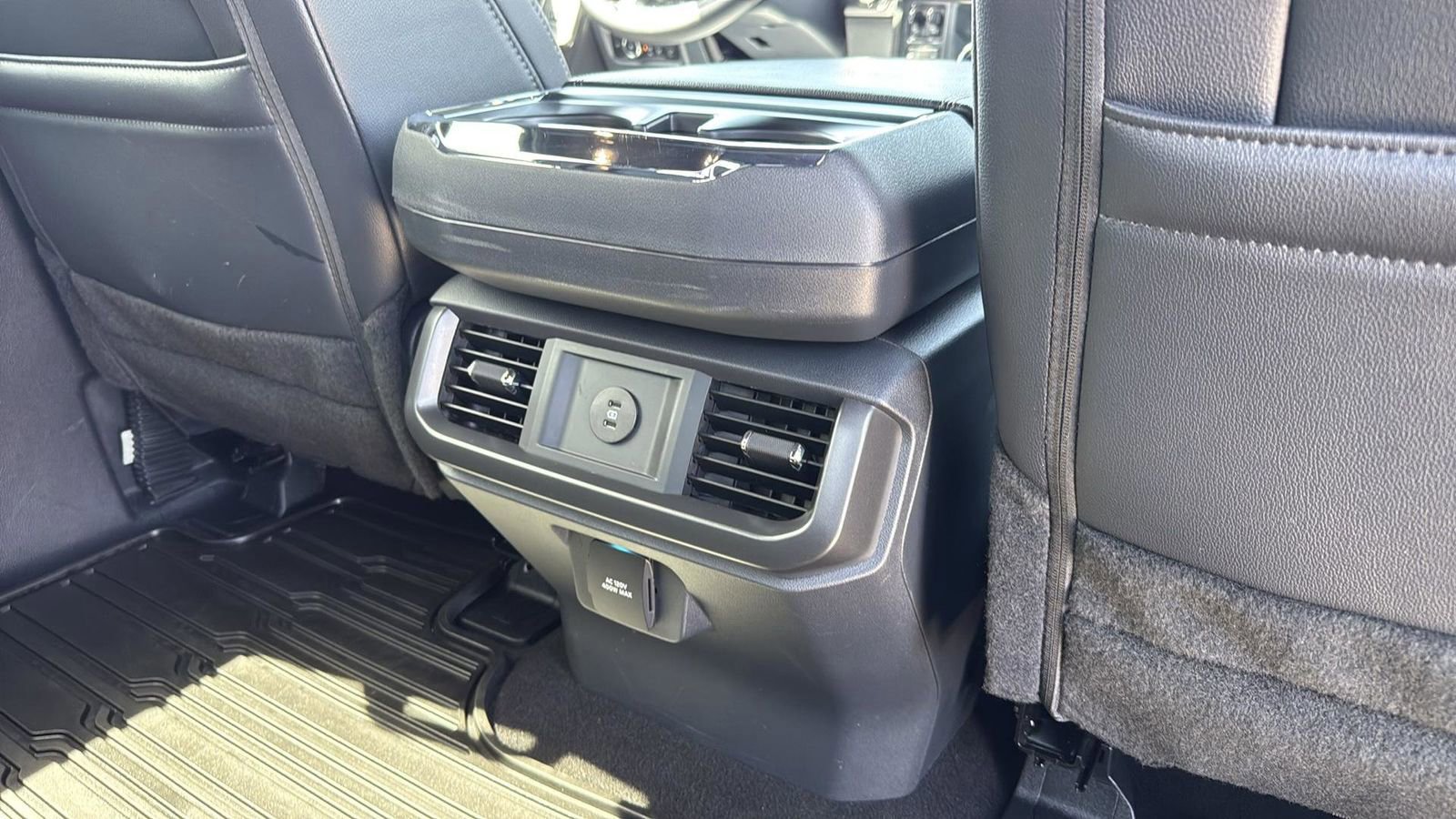 Certified 2025 Ford F150 Lariat w/ Equipment Group 501A Mid image 28