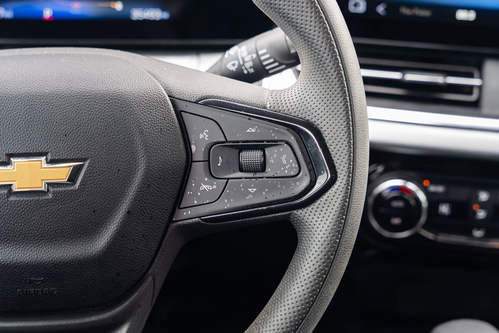 Used 2024 Chevrolet Trax LT image 26