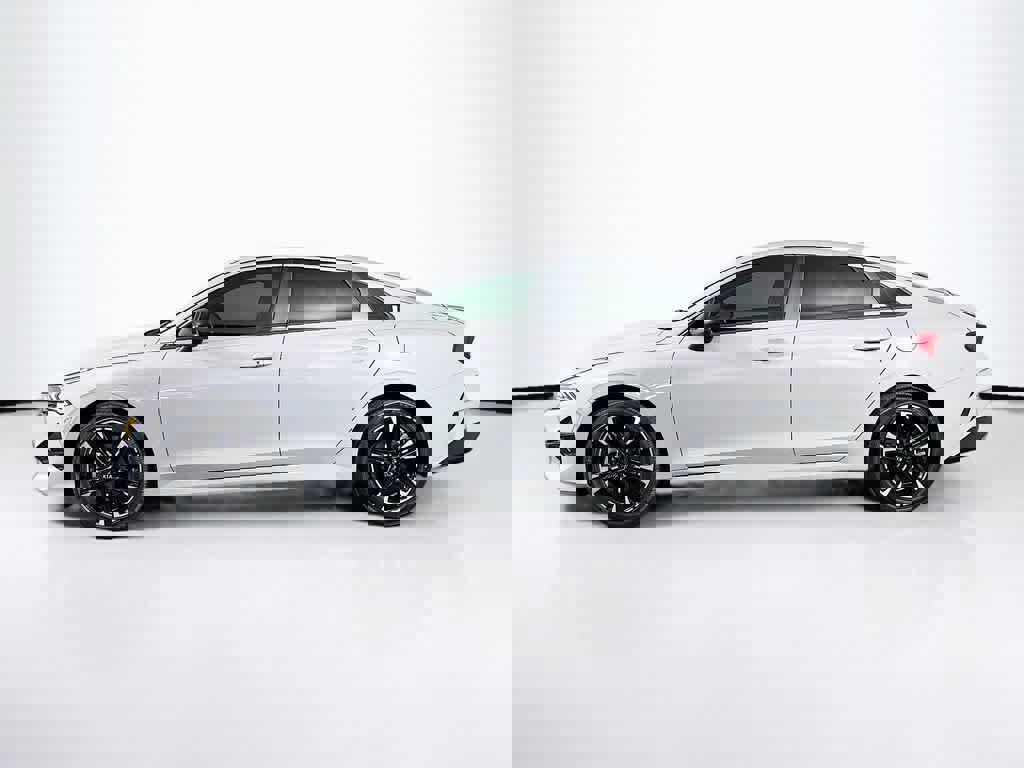 Used 2021 Kia K5 GT-Line image 2