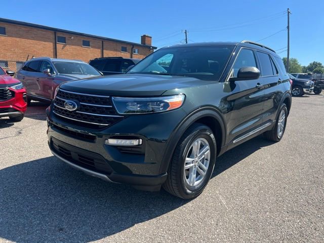 Certified 2023 Ford Explorer XLT w/ Equipment Group 202A AWD/4WD image 27