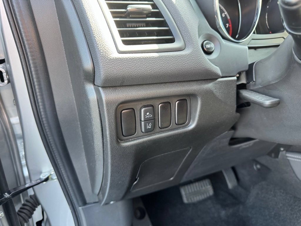 Used 2025 Mitsubishi Outlander Sport SE AWD/4WD image 4