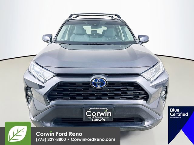 Used 2021 Toyota RAV4 XLE w/ Convenience Package AWD/4WD image 2