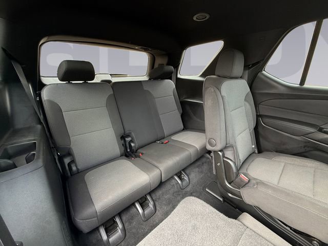 Used 2023 Chevrolet Traverse LT image 18