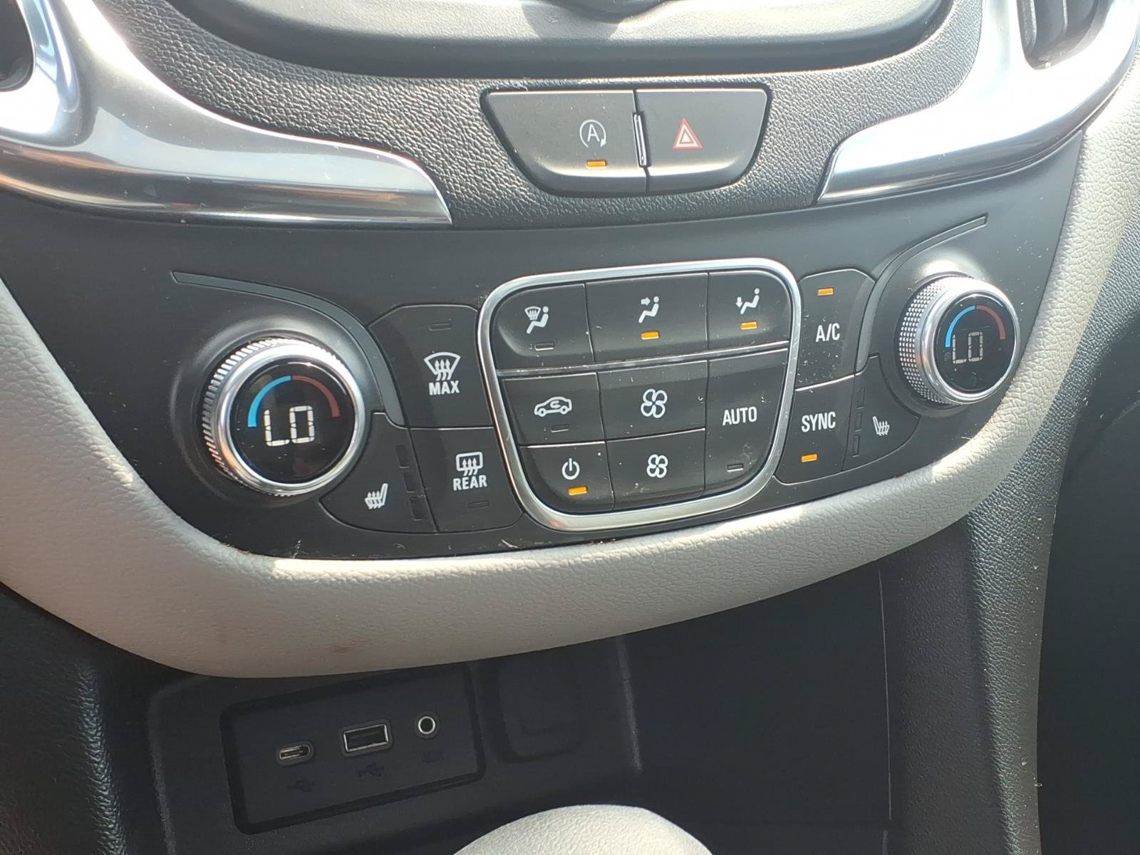 Used 2024 Chevrolet Equinox LT FWD image 9