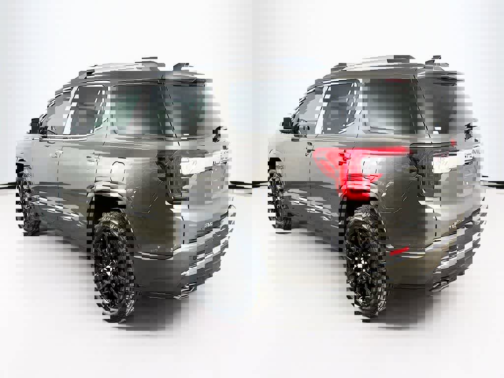 Used 2020 GMC Acadia Denali w/ Technology Package image 4