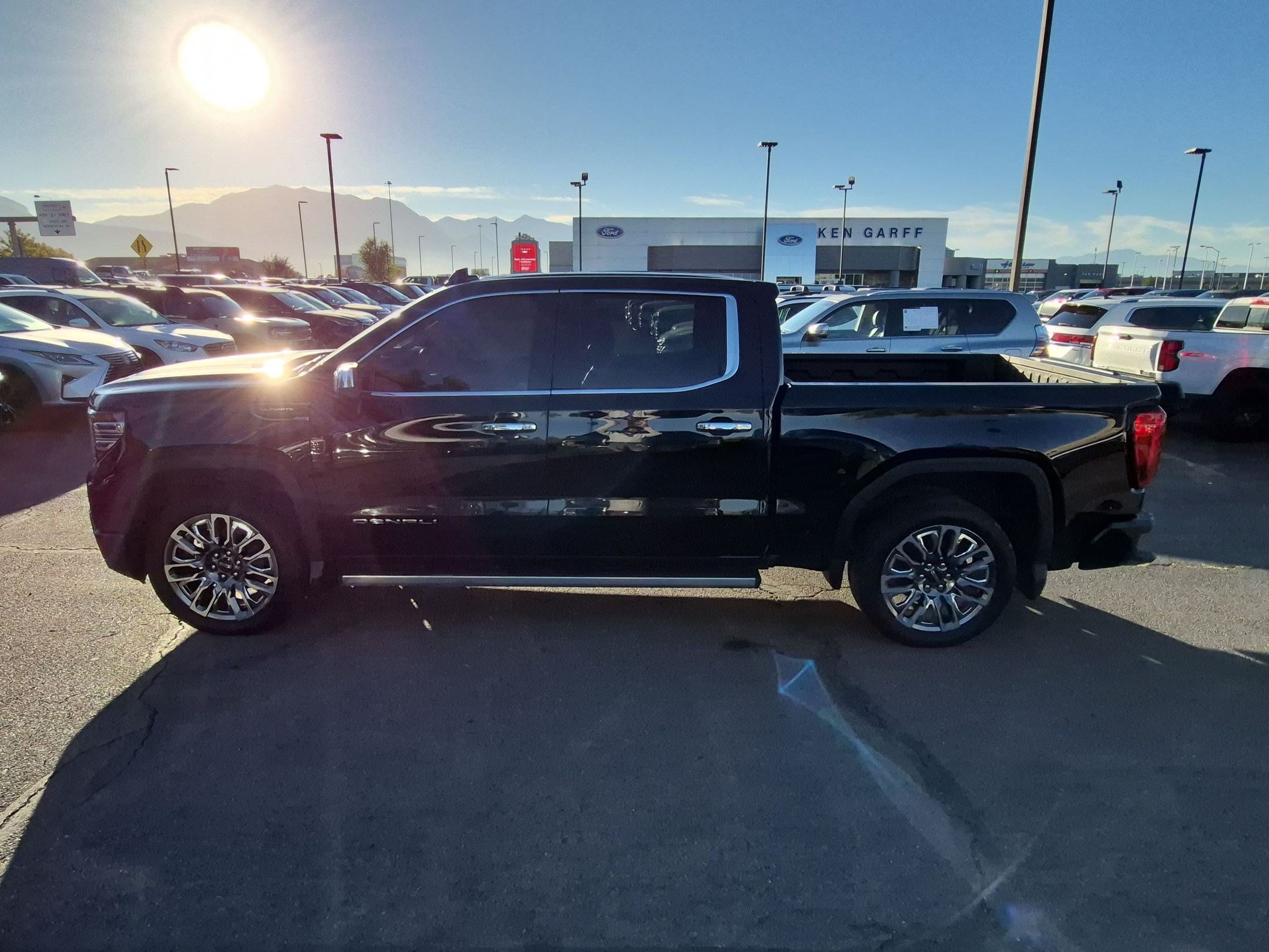 Used 2025 GMC Sierra 1500 Denali Ultimate AWD/4WD image 10