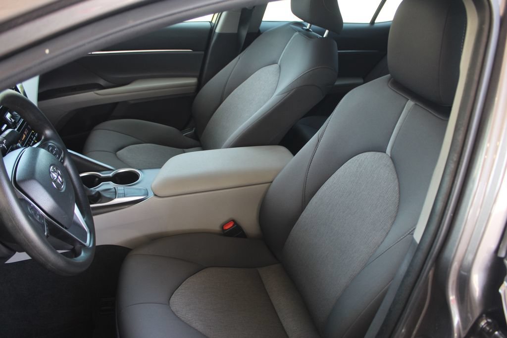 Used 2023 Toyota Camry LE FWD image 29