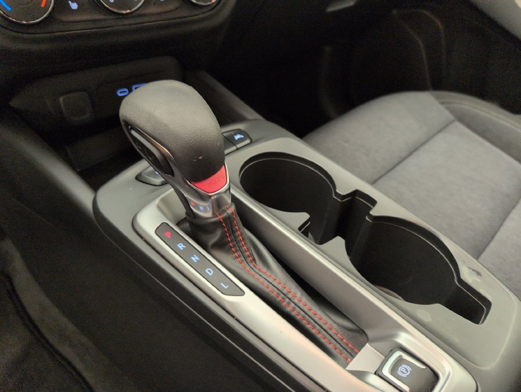 Used 2024 Chevrolet Trax RS FWD image 28