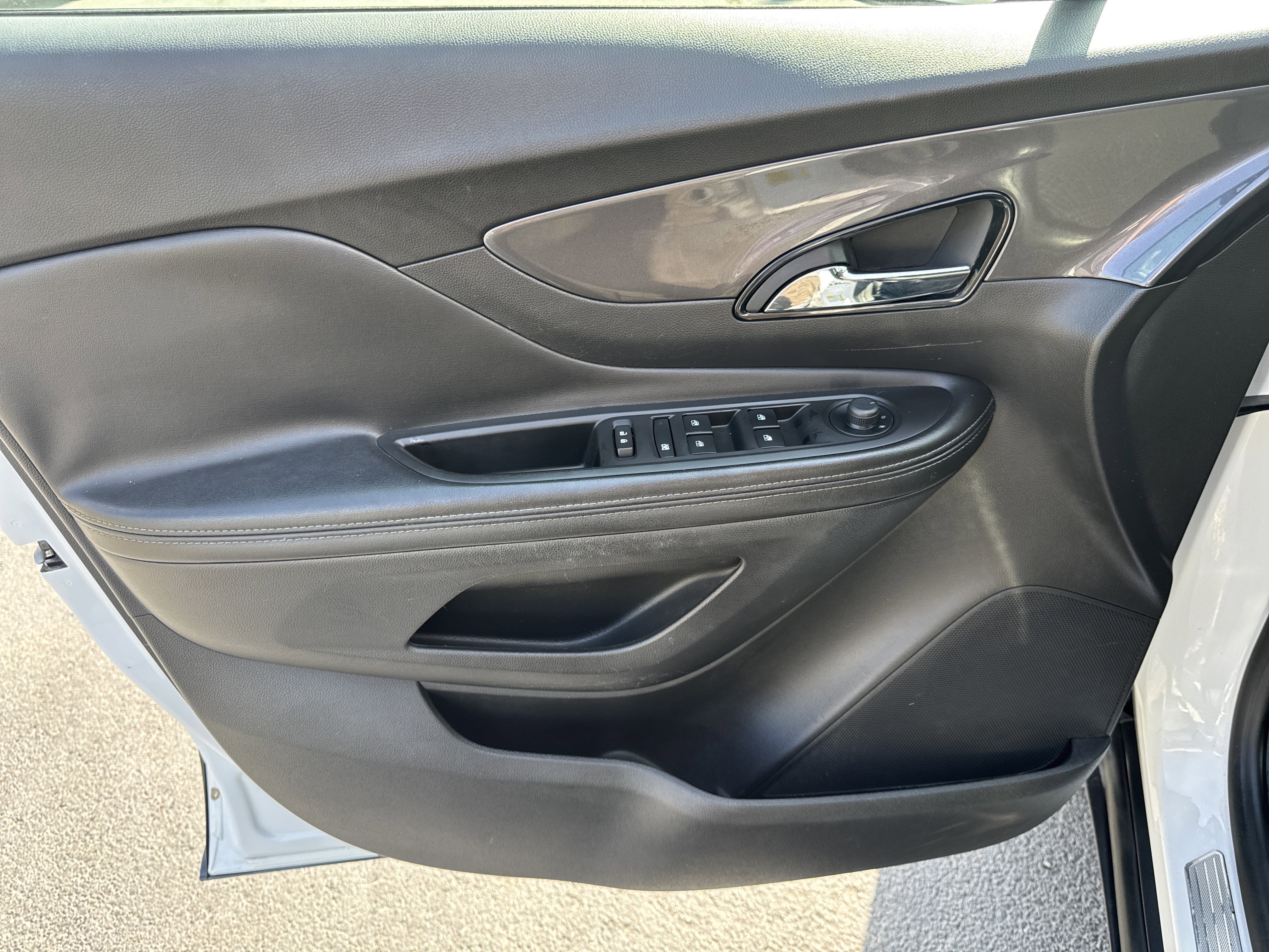 Used 2019 Buick Encore Preferred FWD image 11
