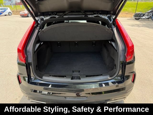 Used 2025 Cadillac XT4 Premium Luxury AWD/4WD image 36