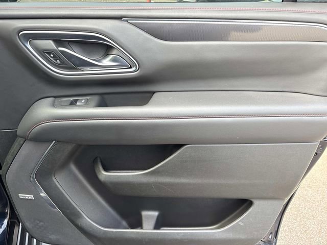 Used 2022 Chevrolet Suburban RST w/ Luxury Package image 21