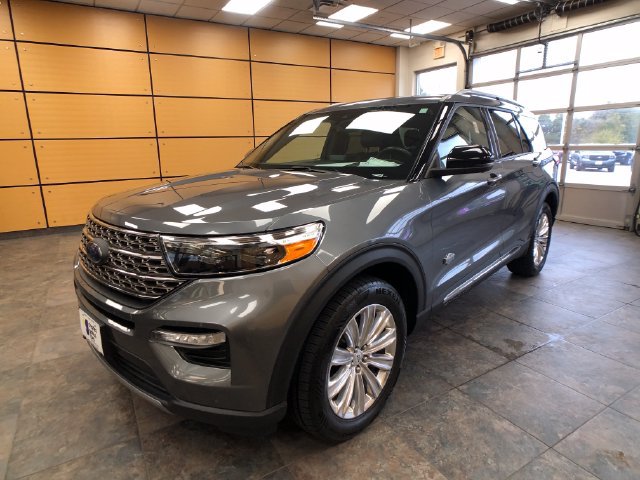 Certified 2022 Ford Explorer King Ranch w/ Premium Technology Package AWD/4WD image 3