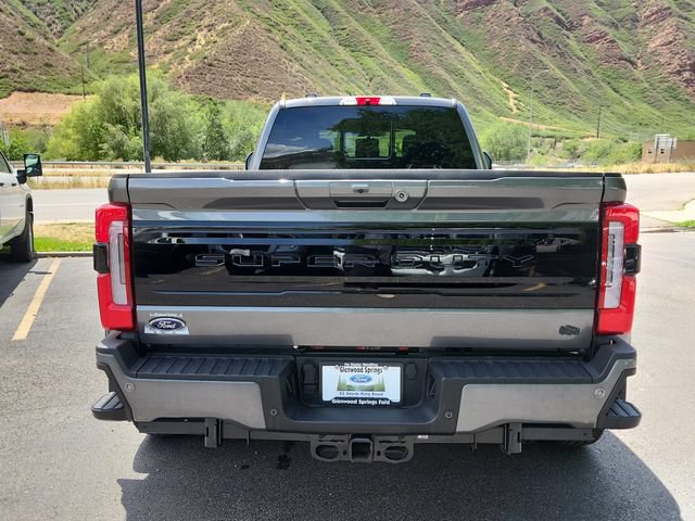 Certified 2025 Ford F350 Platinum AWD/4WD image 4