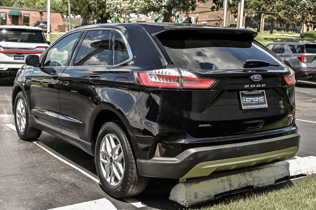Certified 2024 Ford Edge SEL w/ Convenience Package AWD/4WD image 7