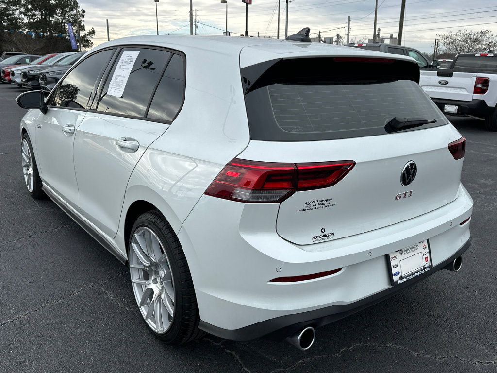 Used 2025 Volkswagen GTI SE FWD image 5