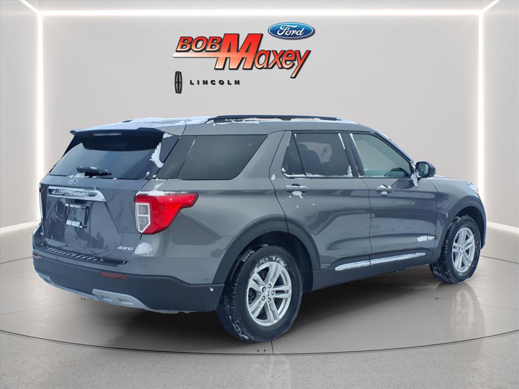 Certified 2023 Ford Explorer XLT w/ Equipment Group 202A image 4