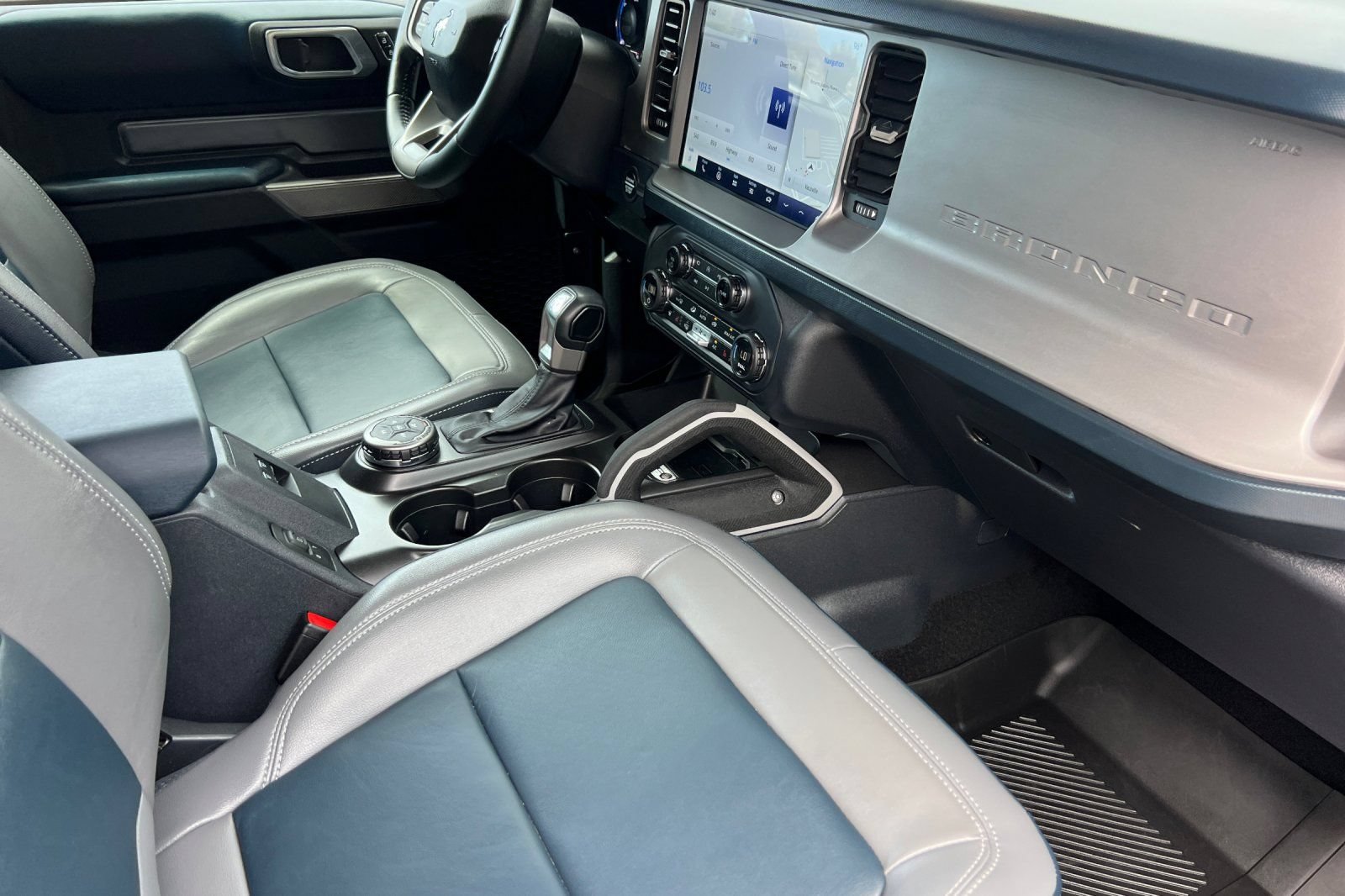 Certified 2023 Ford Bronco Outer Banks AWD/4WD image 18