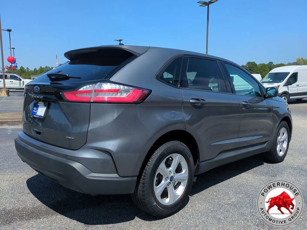 Certified 2024 Ford Edge SE image 5