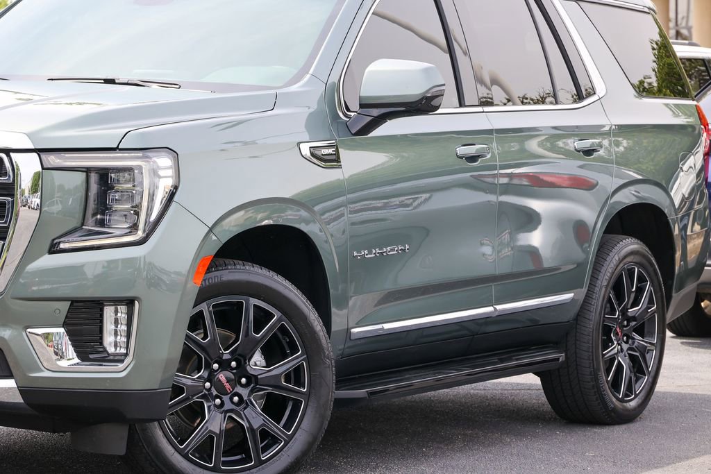Used 2024 GMC Yukon SLT w/ SLT Luxury Package AWD/4WD image 20