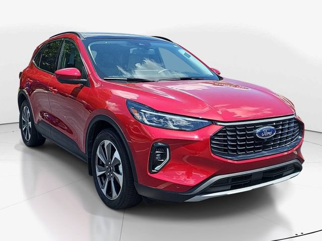 Certified 2023 Ford Escape Platinum w/ Premium Technology Package AWD/4WD image 1