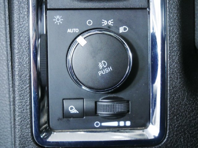 Used 2017 RAM 2500 Laramie AWD/4WD image 23
