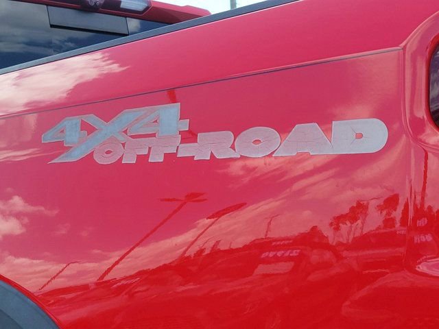 Used 2023 Chevrolet Silverado 1500 ZR2 w/ Technology Package image 10