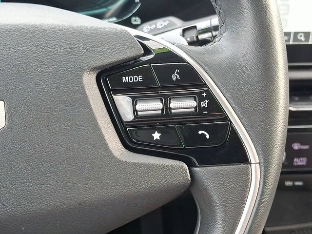 Used 2023 Kia Niro EX FWD image 24