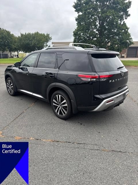 Used 2025 Nissan Pathfinder Platinum w/ Cargo Package FWD image 3