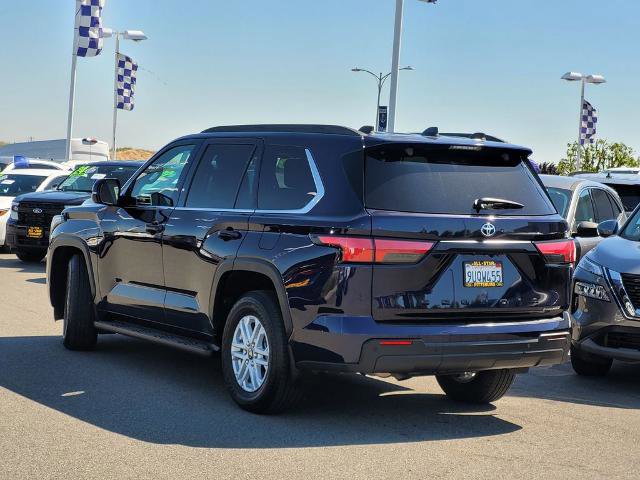 Used 2025 Toyota Sequoia SR5 w/ SR5 Premium Package AWD/4WD image 6