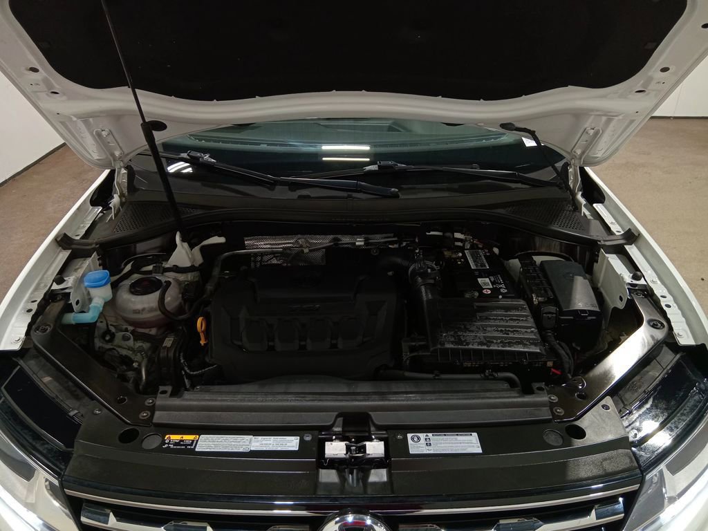 Used 2020 Volkswagen Tiguan SE w/ 3rd Row Seat Package image 13