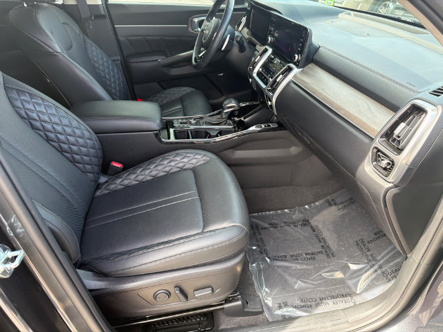 Used 2023 Kia Sorento SX Prestige AWD/4WD image 15