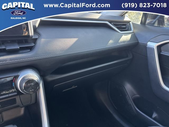 Used 2025 Toyota RAV4 XLE image 26