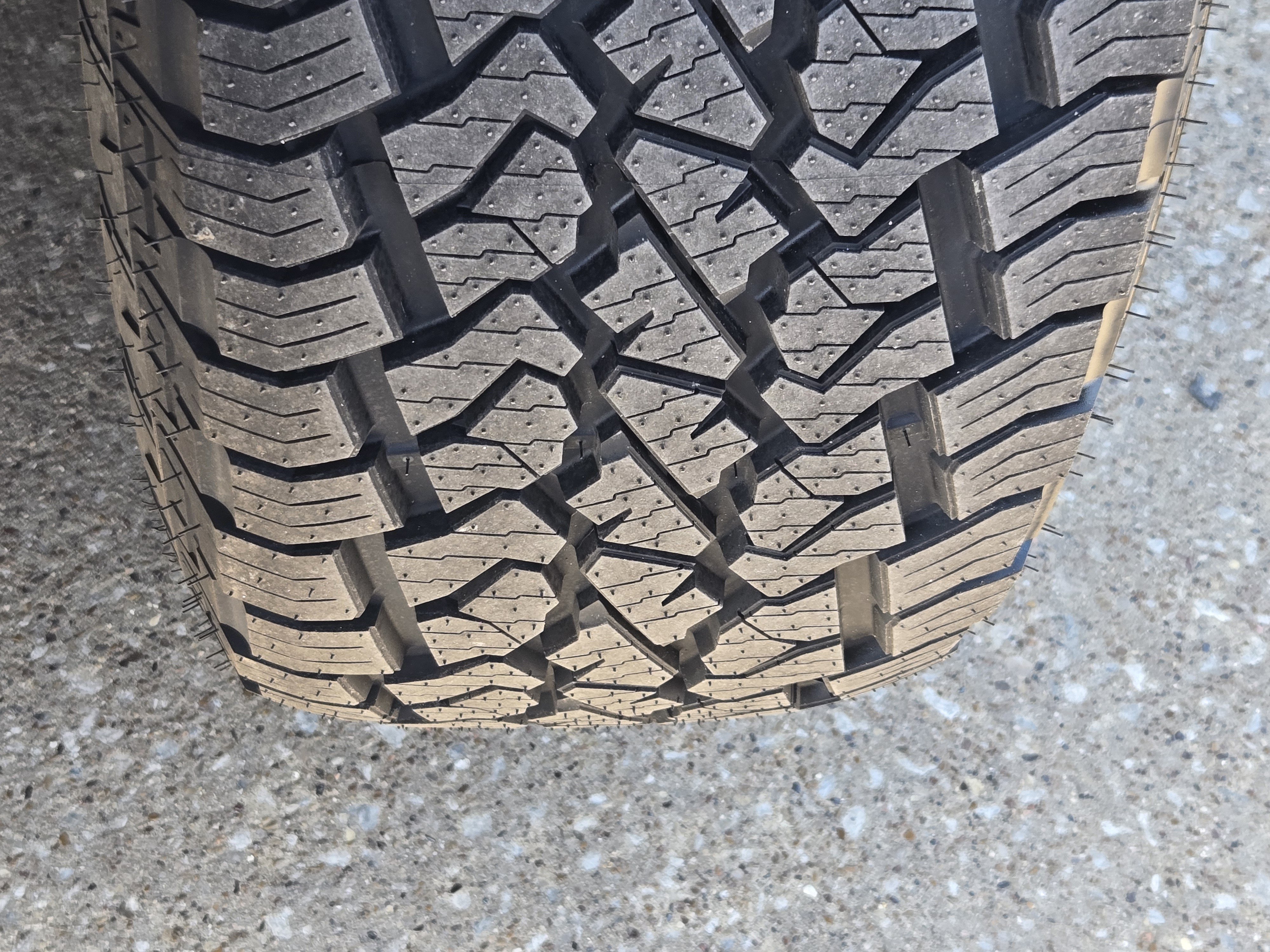 Certified 2020 Ford F150 XLT w/ Equipment Group 302A Luxury AWD/4WD image 11