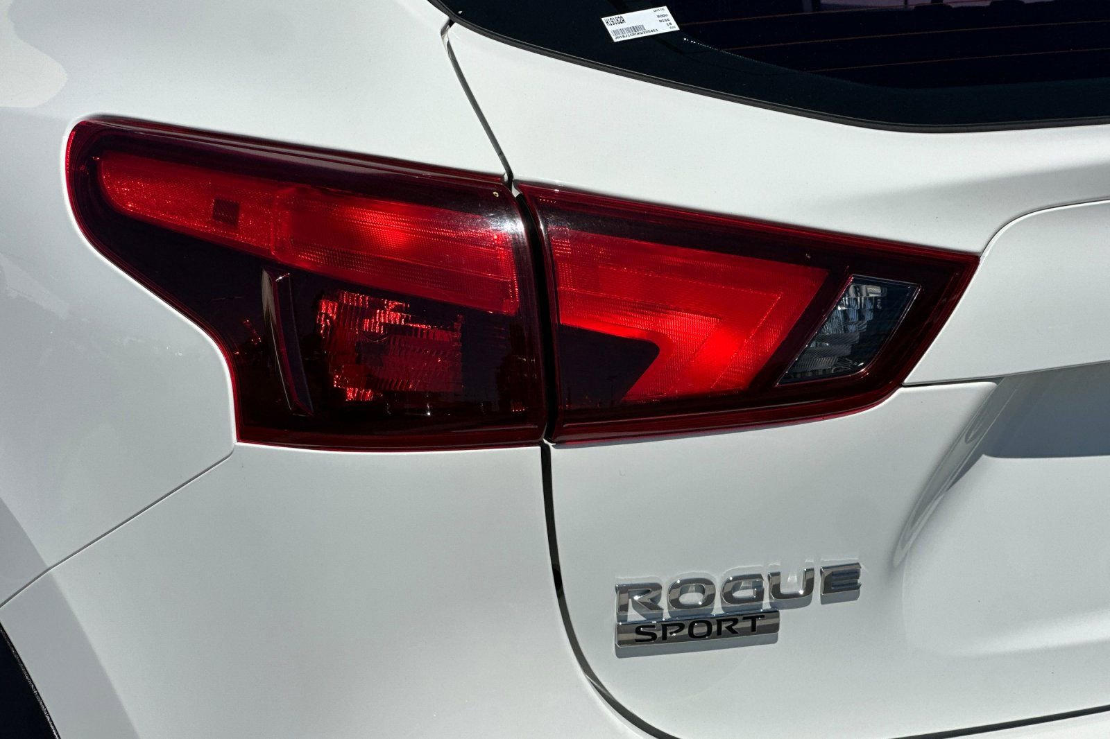 Used 2019 Nissan Rogue Sport S AWD/4WD image 25