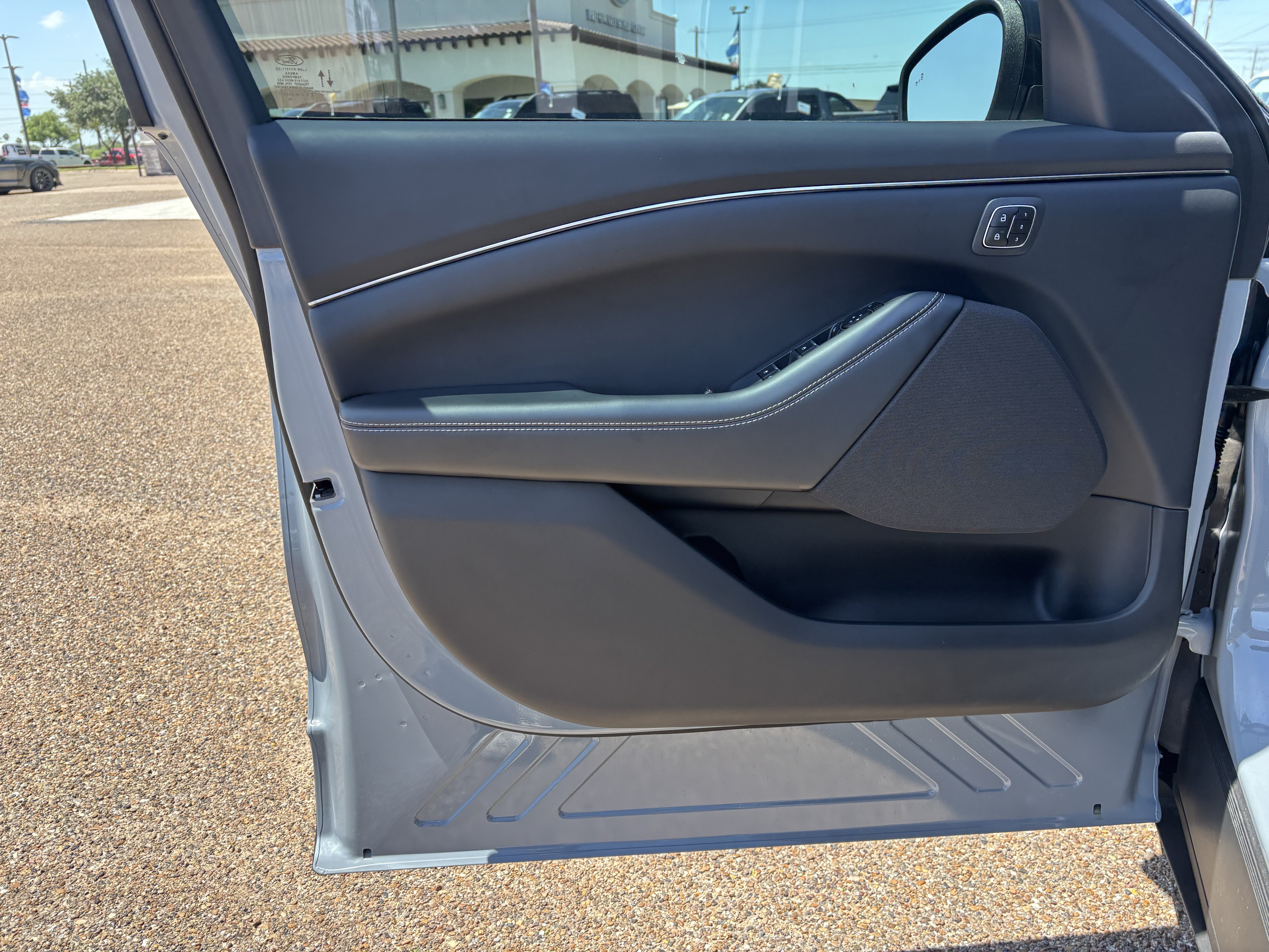Certified 2026 Ford Mustang Mach-E Select w/ Comfort Package Lite RWD image 9