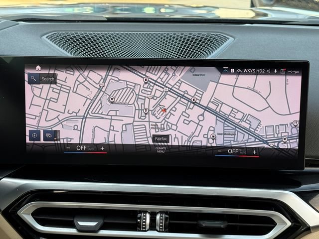 Used 2023 BMW 330i xDrive Sedan w/ Premium Package AWD/4WD image 13