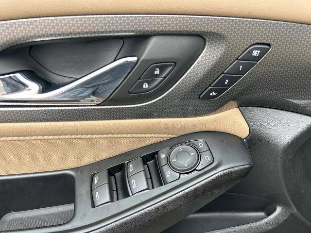 Used 2023 Chevrolet Traverse Premier w/ LPO, Floor Liner Package FWD image 30