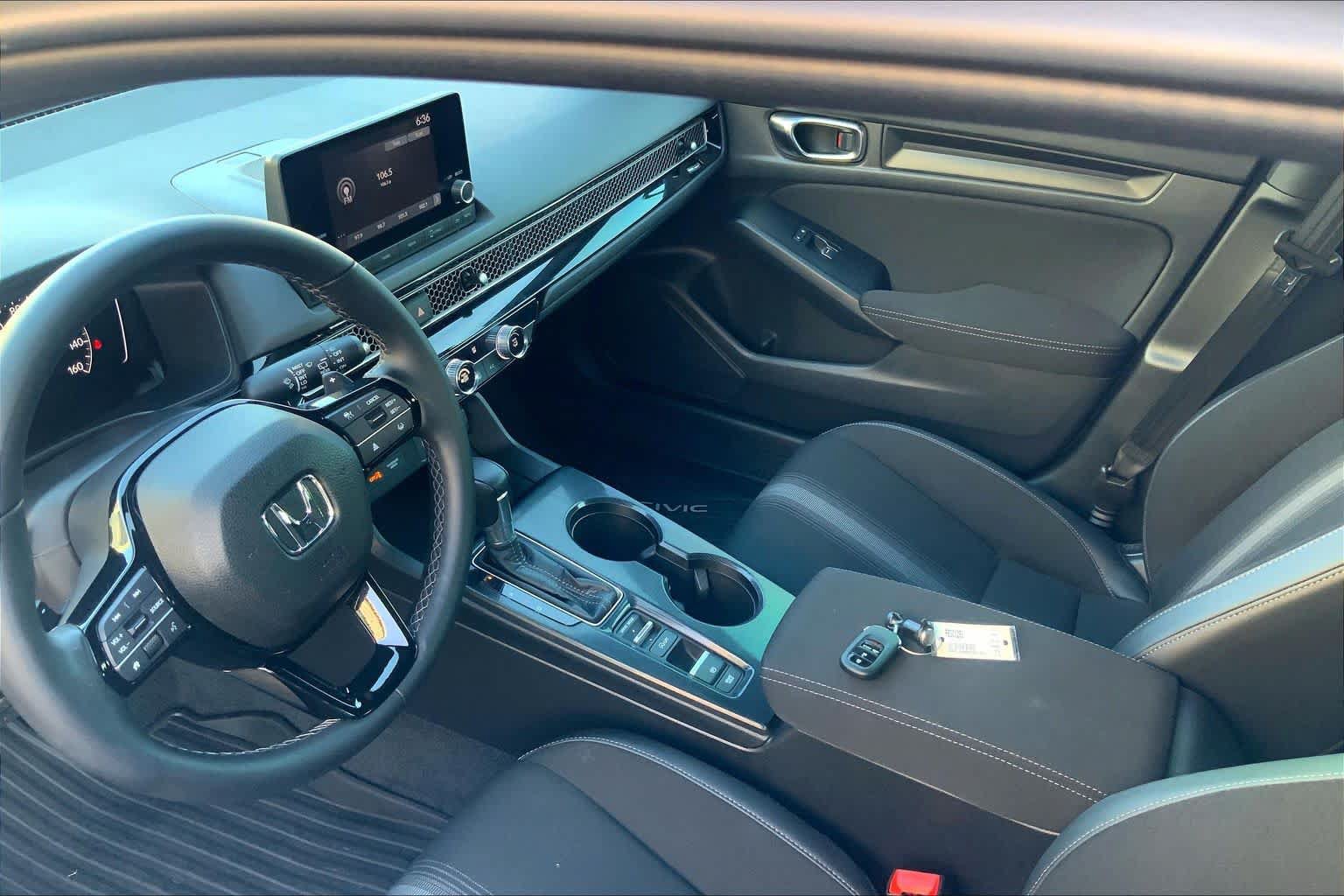 Used 2023 Honda Civic Sport image 15
