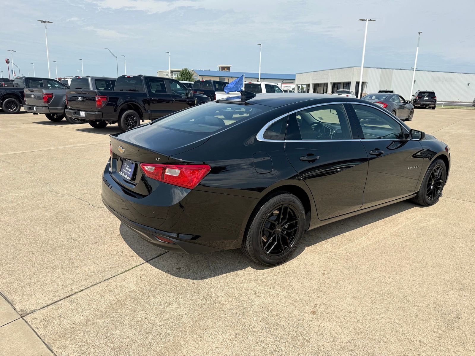 Used 2024 Chevrolet Malibu LT image 5