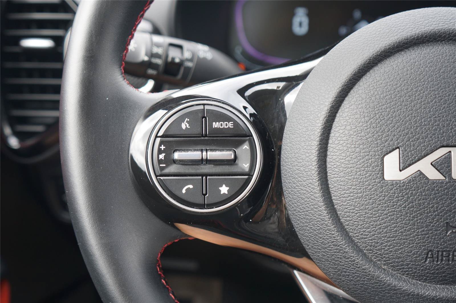 Used 2024 Kia Soul GT-Line w/ Option Group 020 FWD image 17