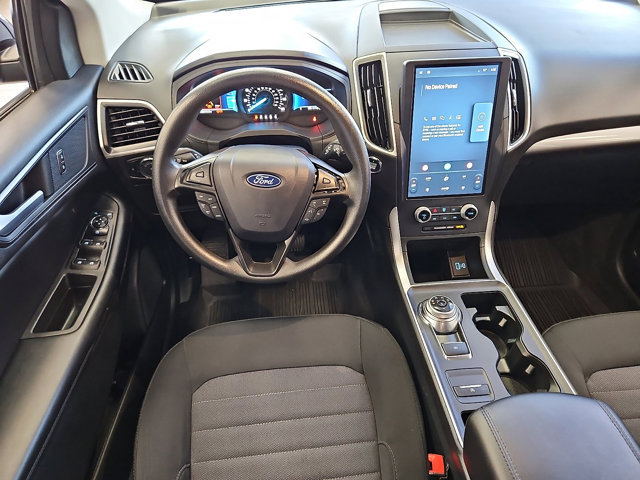 Certified 2024 Ford Edge SE w/ Black Appearance Package AWD/4WD image 9