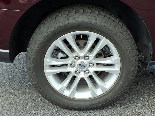 Certified 2024 Ford Expedition XLT AWD/4WD image 8