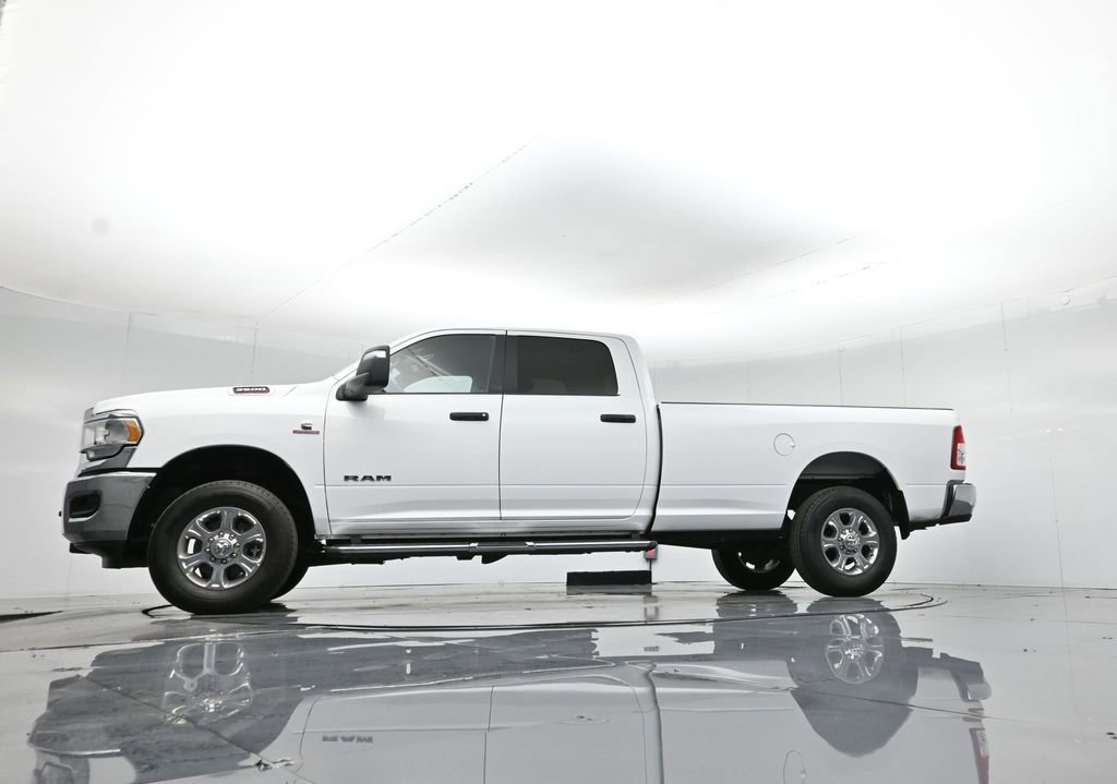 Used 2024 RAM 3500 Big Horn image 24