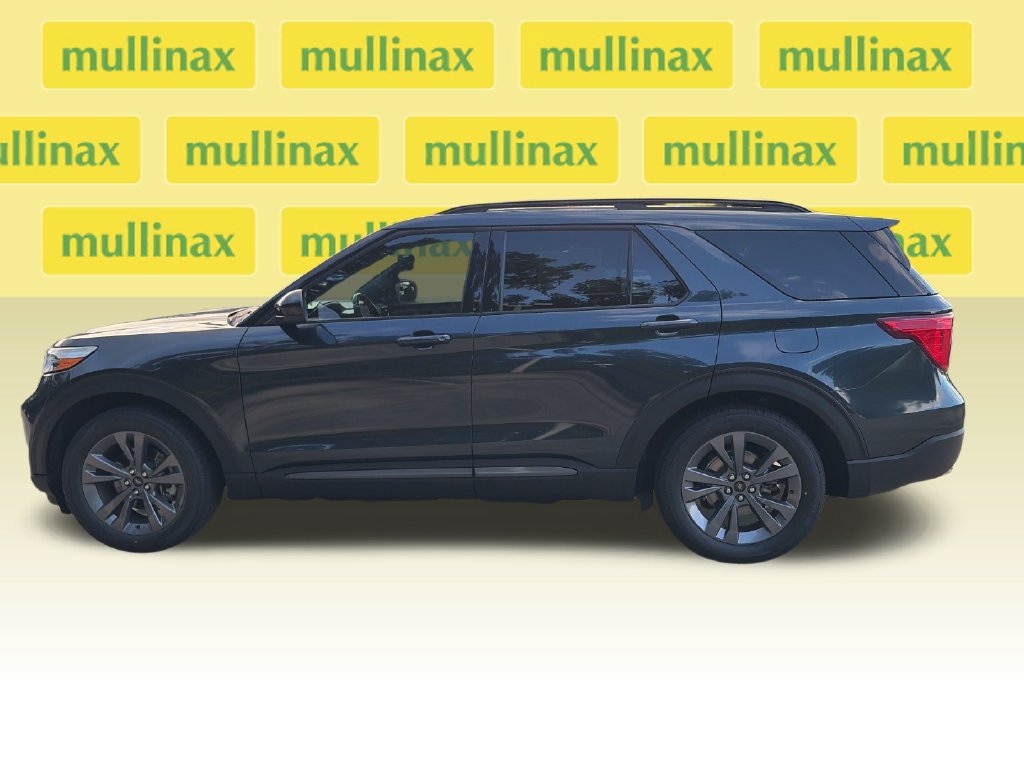 Certified 2023 Ford Explorer XLT w/ Equipment Group 202A RWD image 12