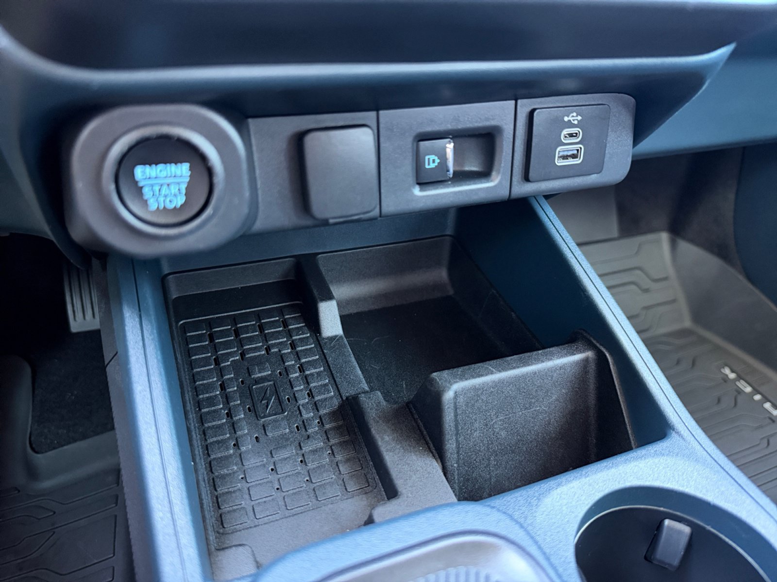 Certified 2025 Ford Maverick Tremor AWD/4WD image 24