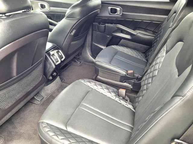 Used 2022 Kia Sorento SX FWD image 13