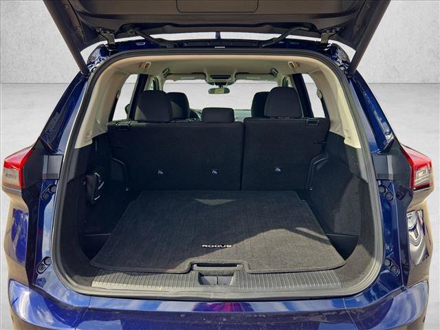 Used 2026 Nissan Rogue SV AWD/4WD image 6