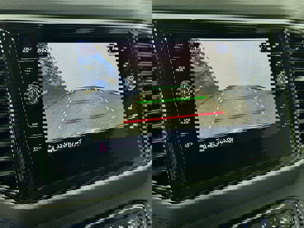 Used 2022 Volkswagen Atlas SEL Premium image 28