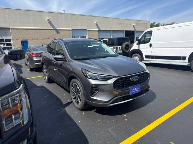 Certified 2023 Ford Escape Platinum w/ Premium Technology Package AWD/4WD image 1